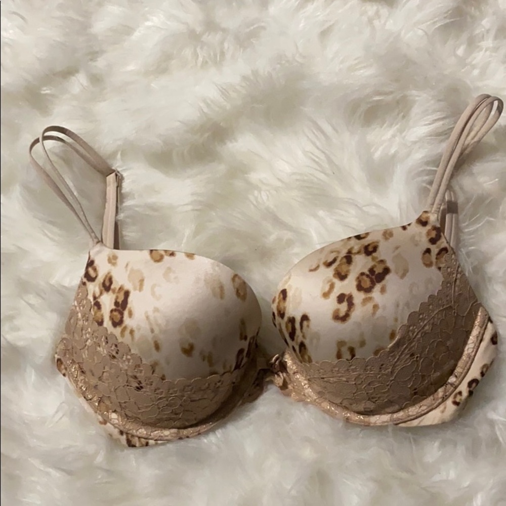 Victoria Secrer Very Sexy push-up bra 32DD
